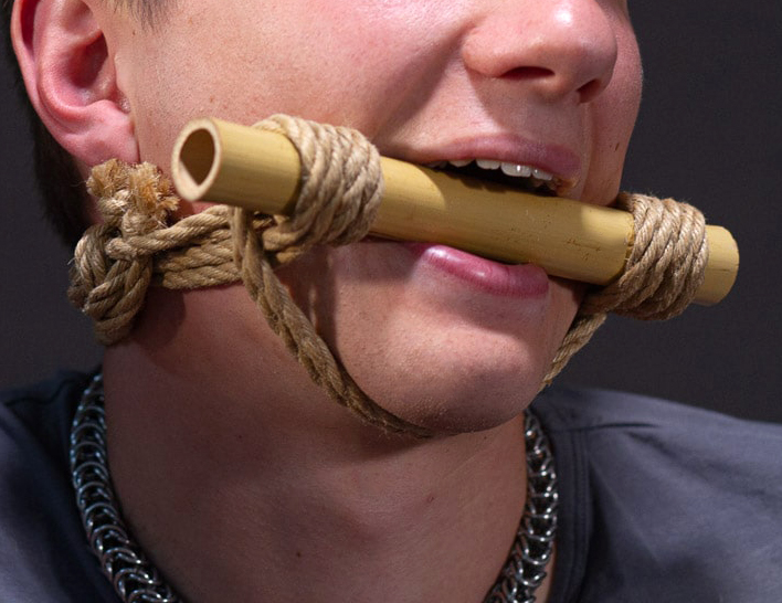 Ein Bambus-Knebel